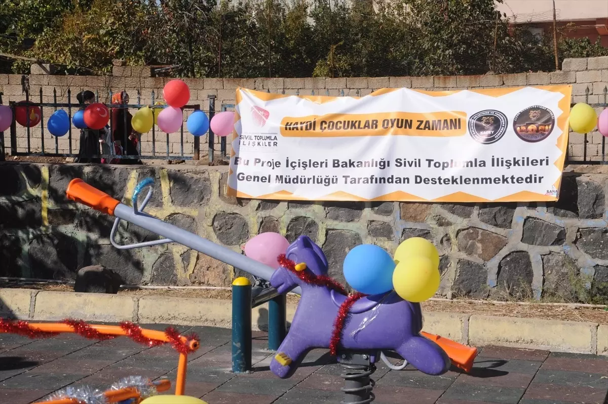 Cizre’de 25 Okula Oyun Parkı