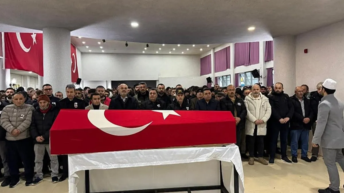 Bebeğine anne sütü götüren polis memuru kazada hayatını kaybetmişti: Gözyaşları ile toprağa verildi!