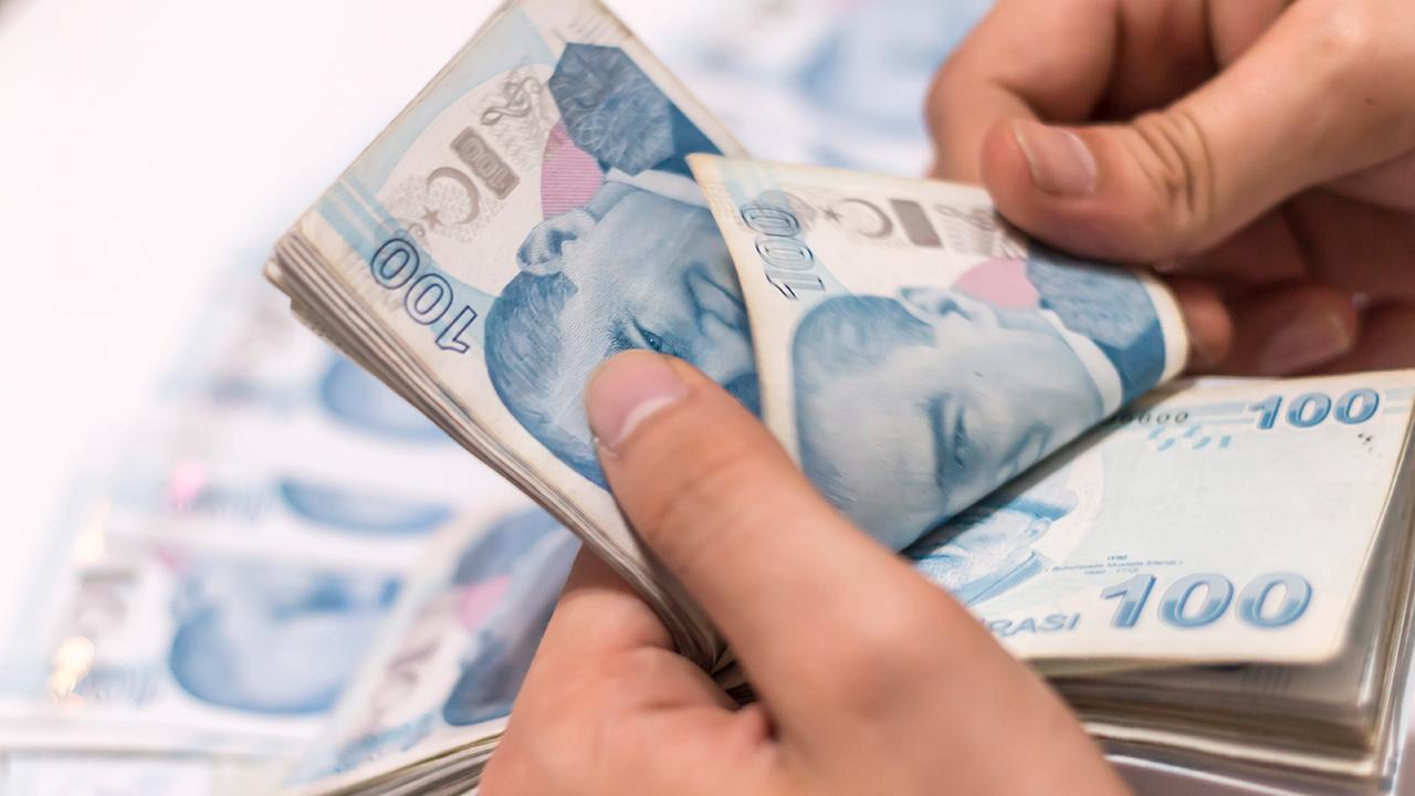 En düşük emekli aylığı teklifi Genel Kurul’dan geçti