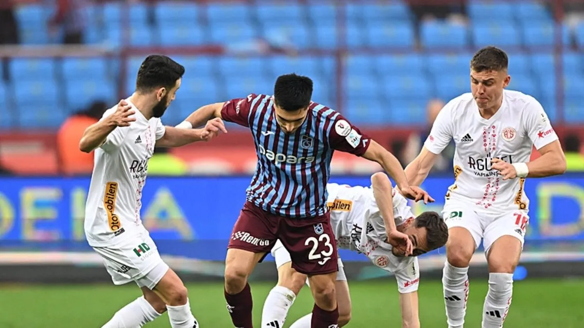 Trabzonspor, Antalyaspor engelini 5 golle geçti! Pedro Malheiro alev aldı…