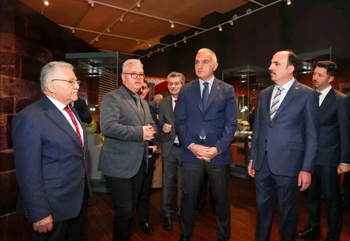 Anadolu Selçukluları Sergisi Cumhurbaşkanlığı Millet Kütüphanesi’nde Açıldı