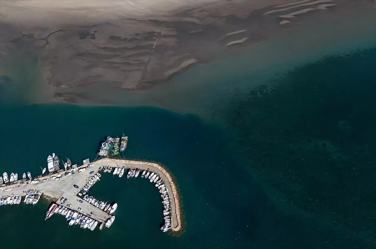 Aydın ve Çeşme’de Deniz Suyu Çekildi