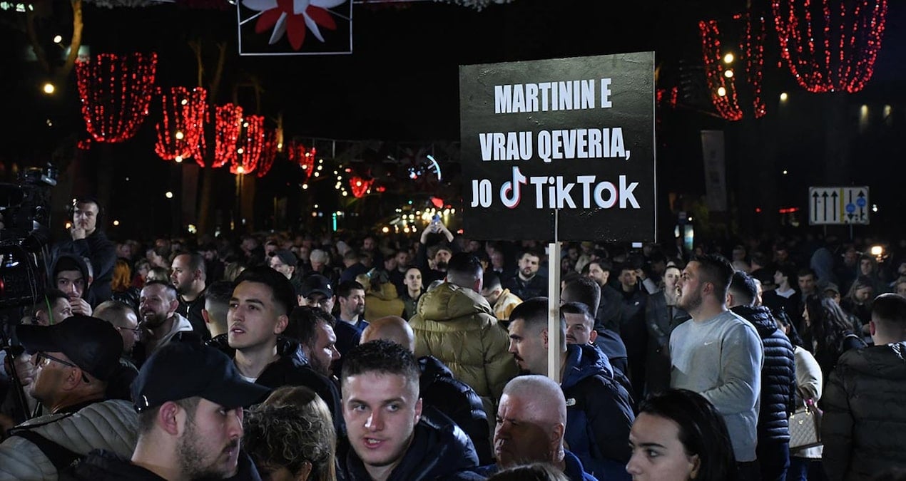 Arnavutluk’ta TikTok yasağı protesto edildi
