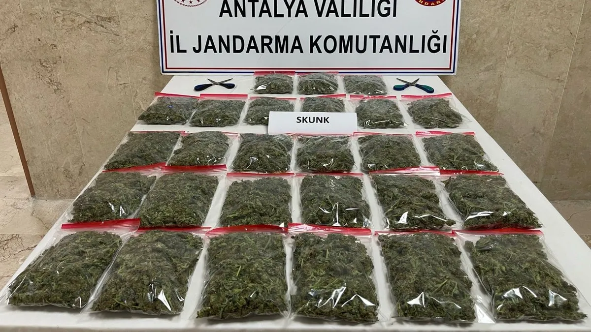 Manavgat’ta 17 kilo uyuşturucu ele geçirildi